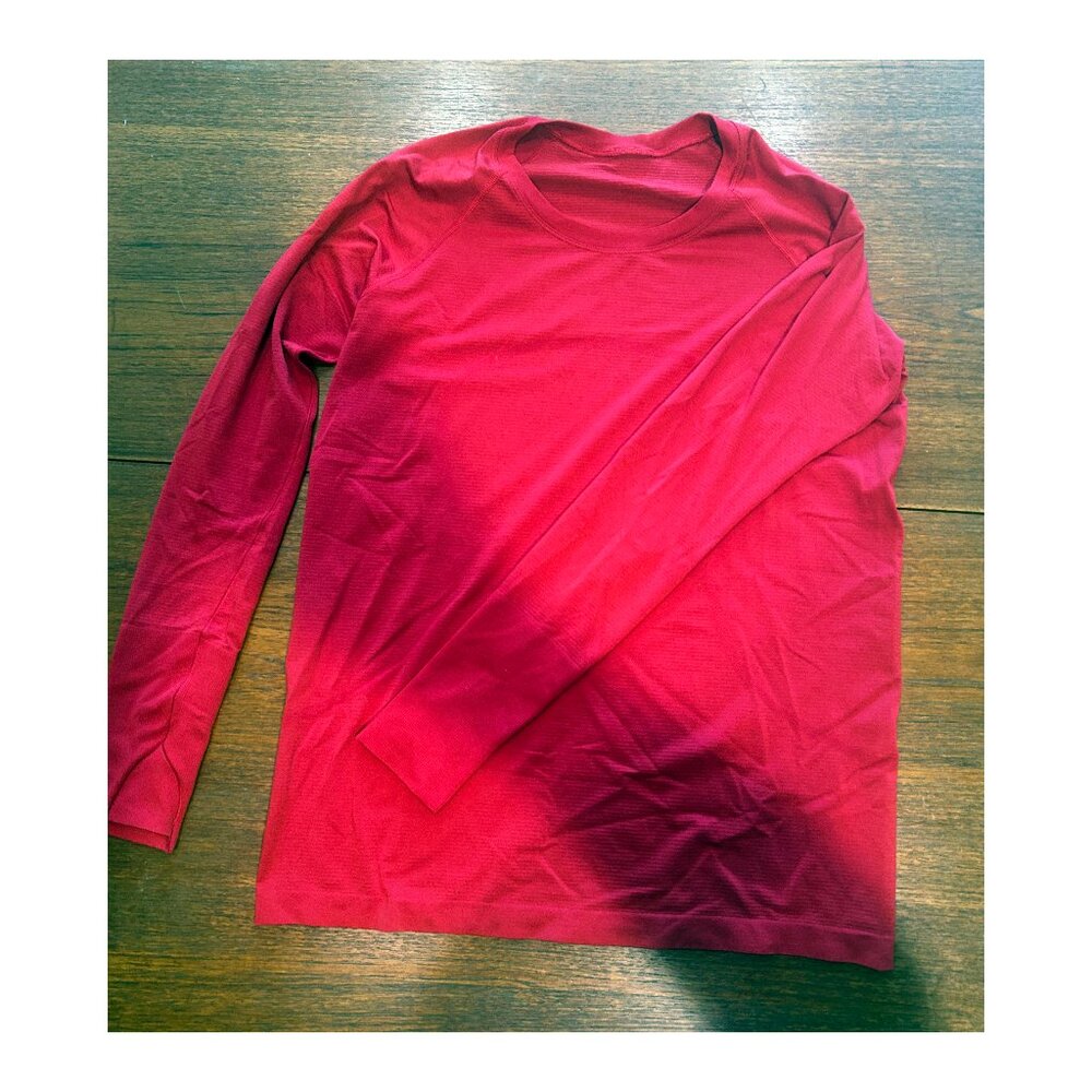 lululemon long-sleeve red women's t-shirt size 14